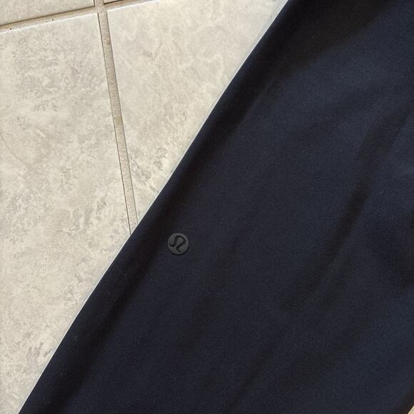 Lululemon Stretch High Rise Jogger in Black Size 4 Womens Athleisure 28” In - Picture 10 of 10